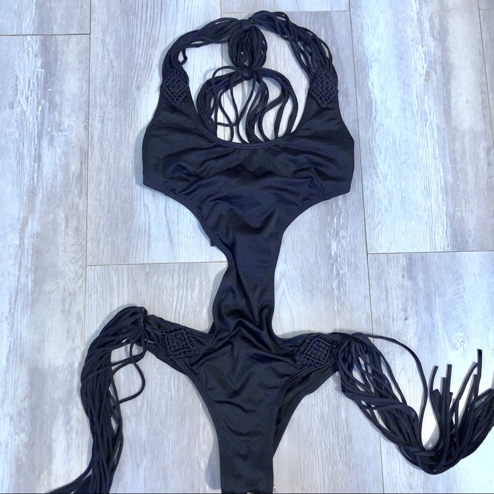 Victoria’s Secret Monokini